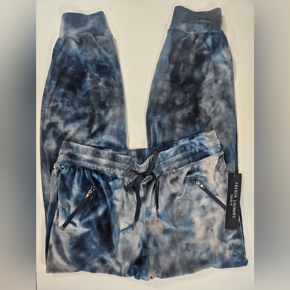 NWT French Laundry Sport Velvet Jogger Pants Womens 1X Blue Tie-Dye Zip Pockets - Picture 3 of 6